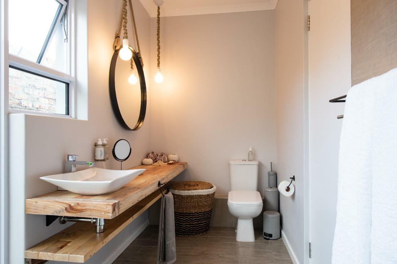 Salt Boutique Guesthouse (Adults Only) Bloubergstrand Exterior foto