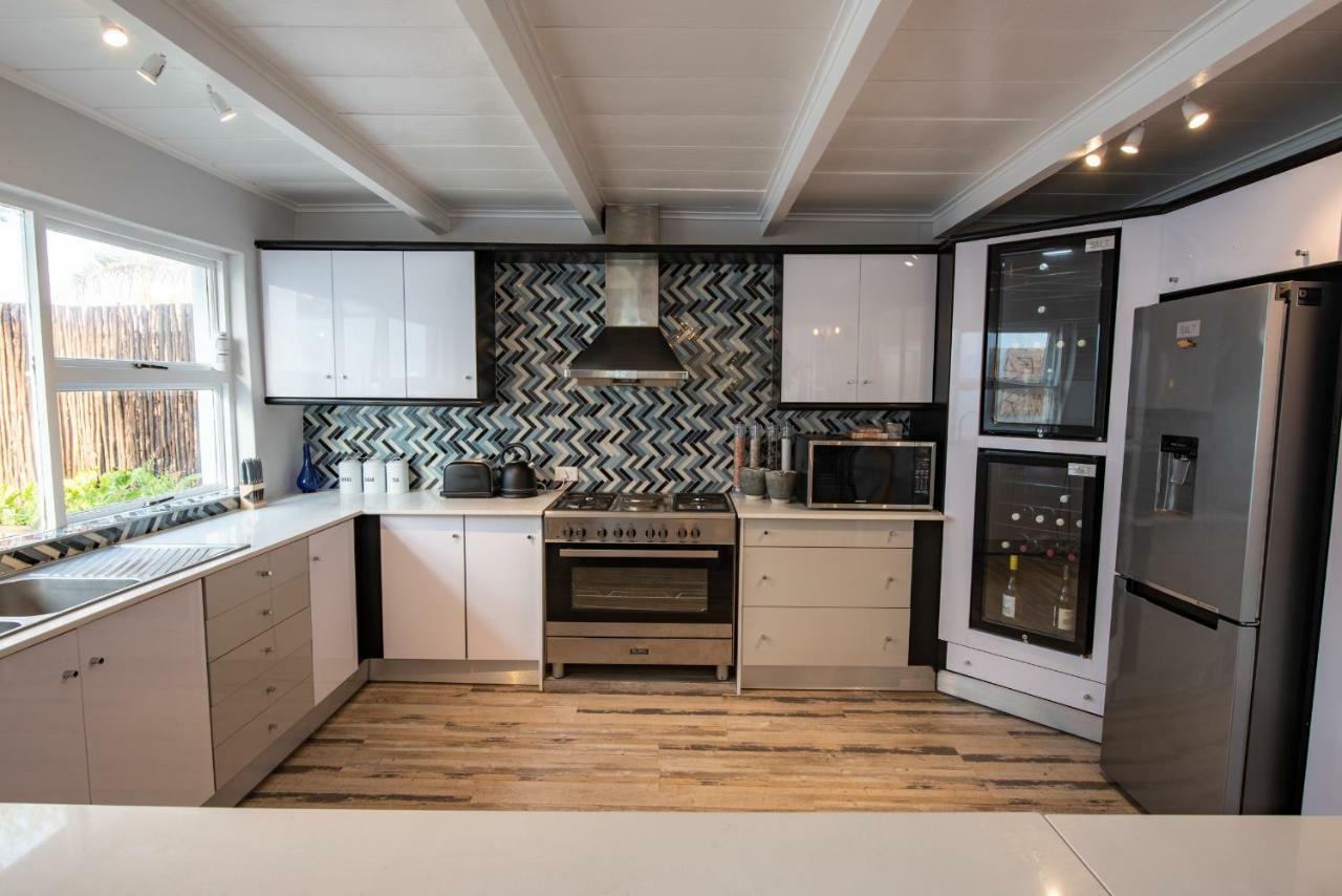 Salt Boutique Guesthouse (Adults Only) Bloubergstrand Exterior foto